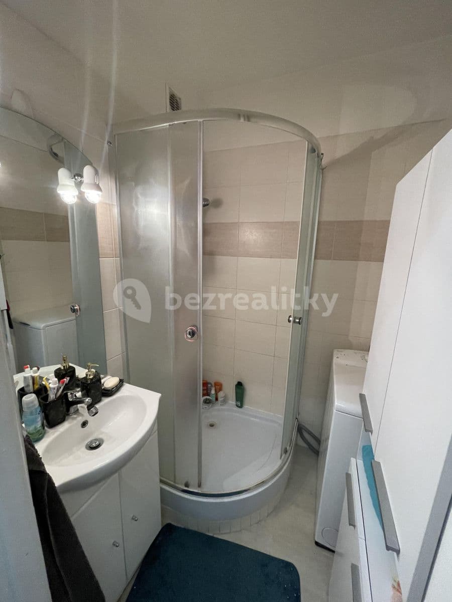 Pronájem bytu 2+1 52 m², Káranská, Praha, Praha Pronájem bytu 2+1 52 m², Káranská, Praha, Praha
