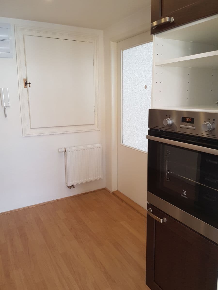 Pronájem bytu 2+1 45 m², Šumavská, Praha, Praha Pronájem bytu 2+1 45 m², Šumavská, Praha, Praha