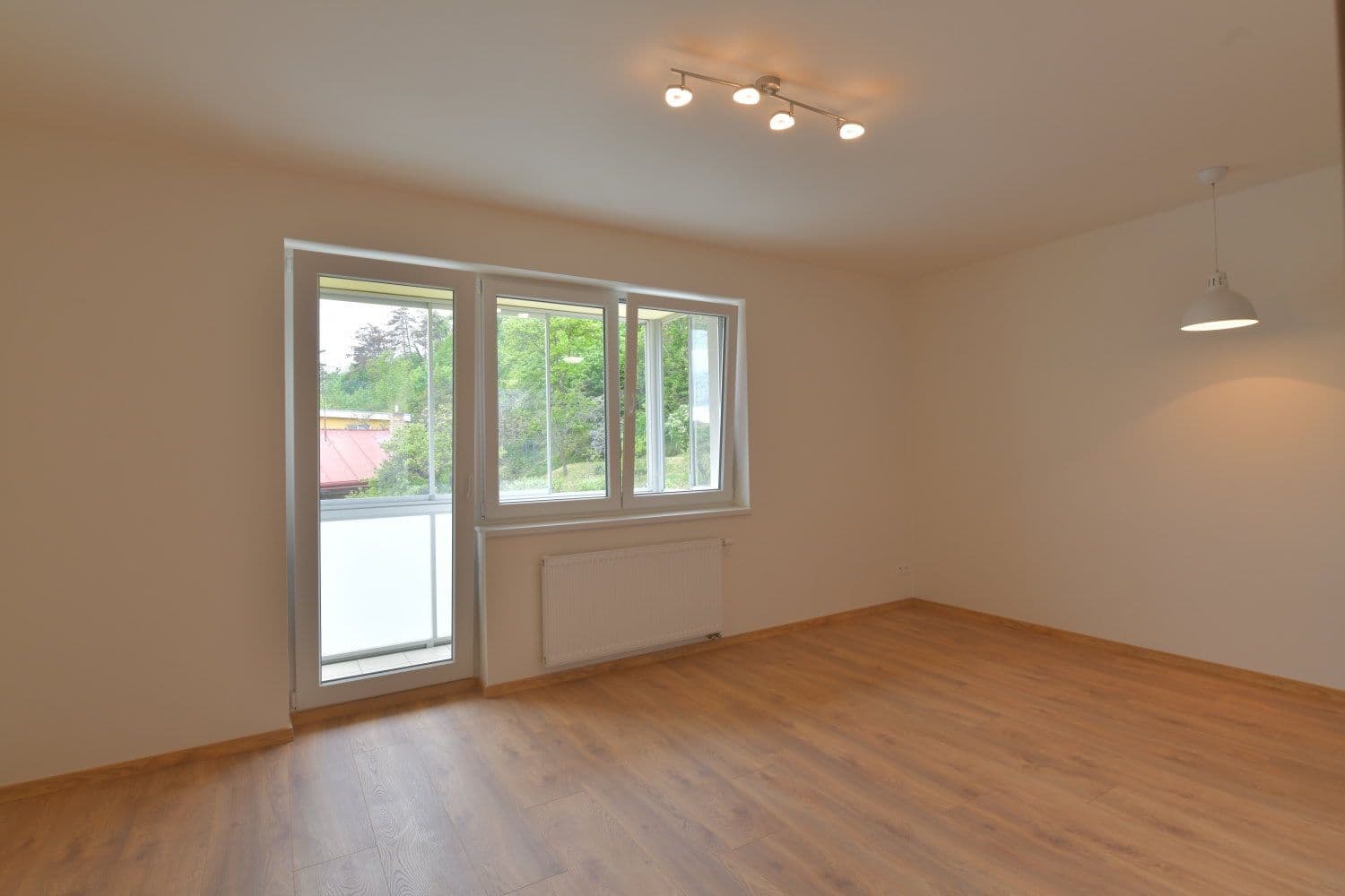 Pronájem bytu 1+kk 38 m², U plynárny, Praha, Praha Pronájem bytu 1+kk 38 m², U plynárny, Praha, Praha