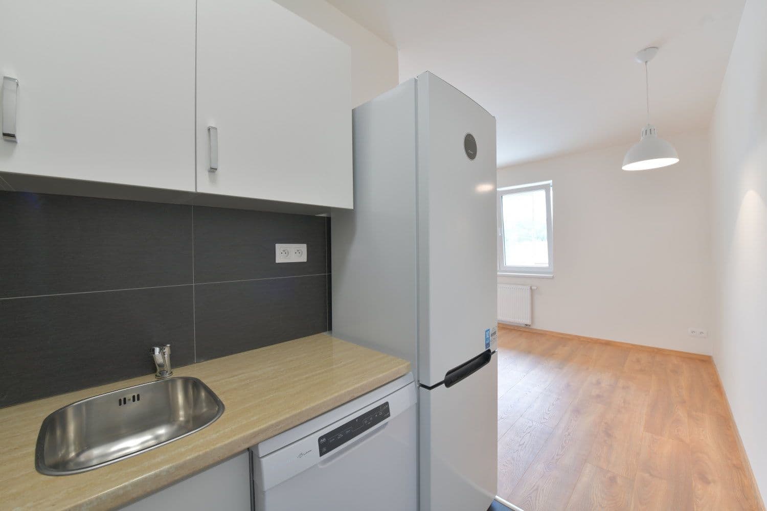 Pronájem bytu 1+kk 38 m², U plynárny, Praha, Praha Pronájem bytu 1+kk 38 m², U plynárny, Praha, Praha