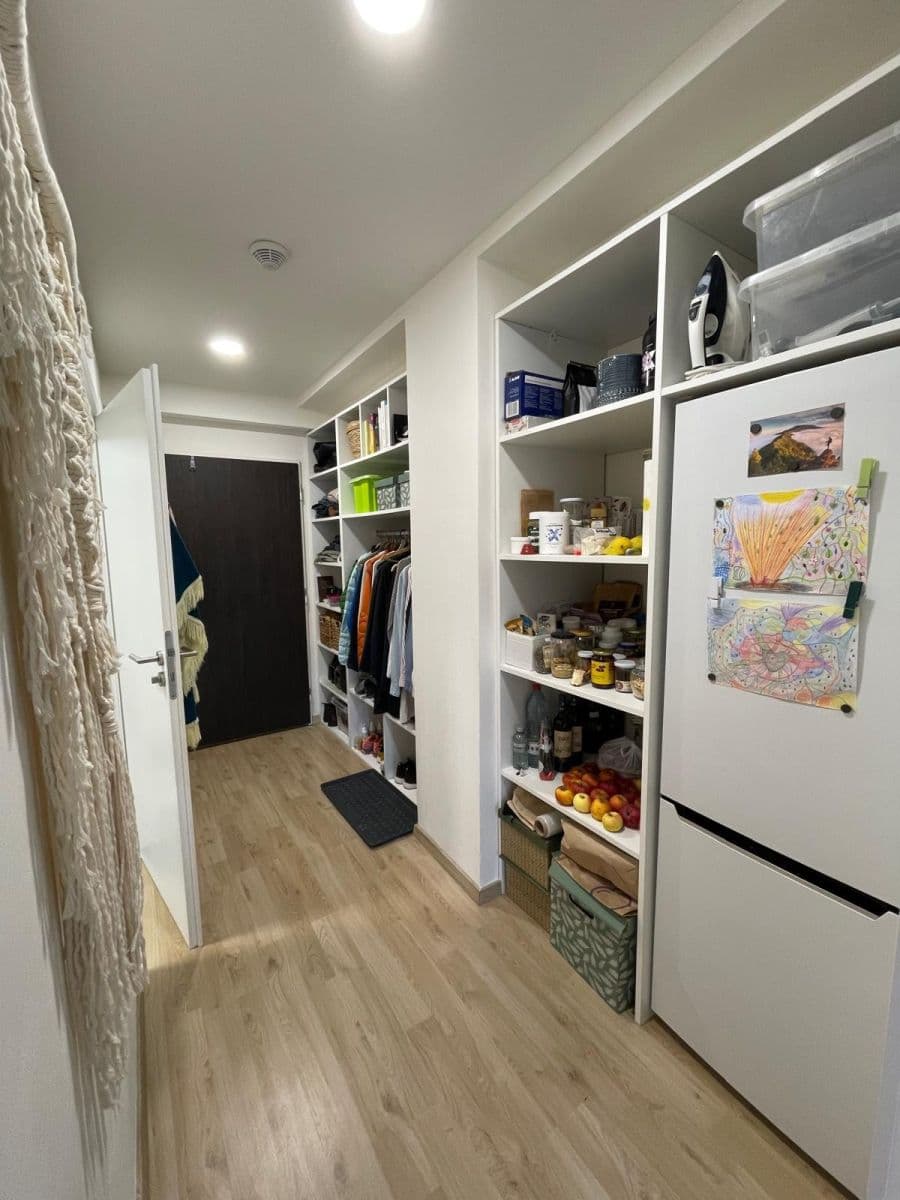 Pronájem bytu 1+kk 27 m², Peroutkova, Praha, Praha Pronájem bytu 1+kk 27 m², Peroutkova, Praha, Praha
