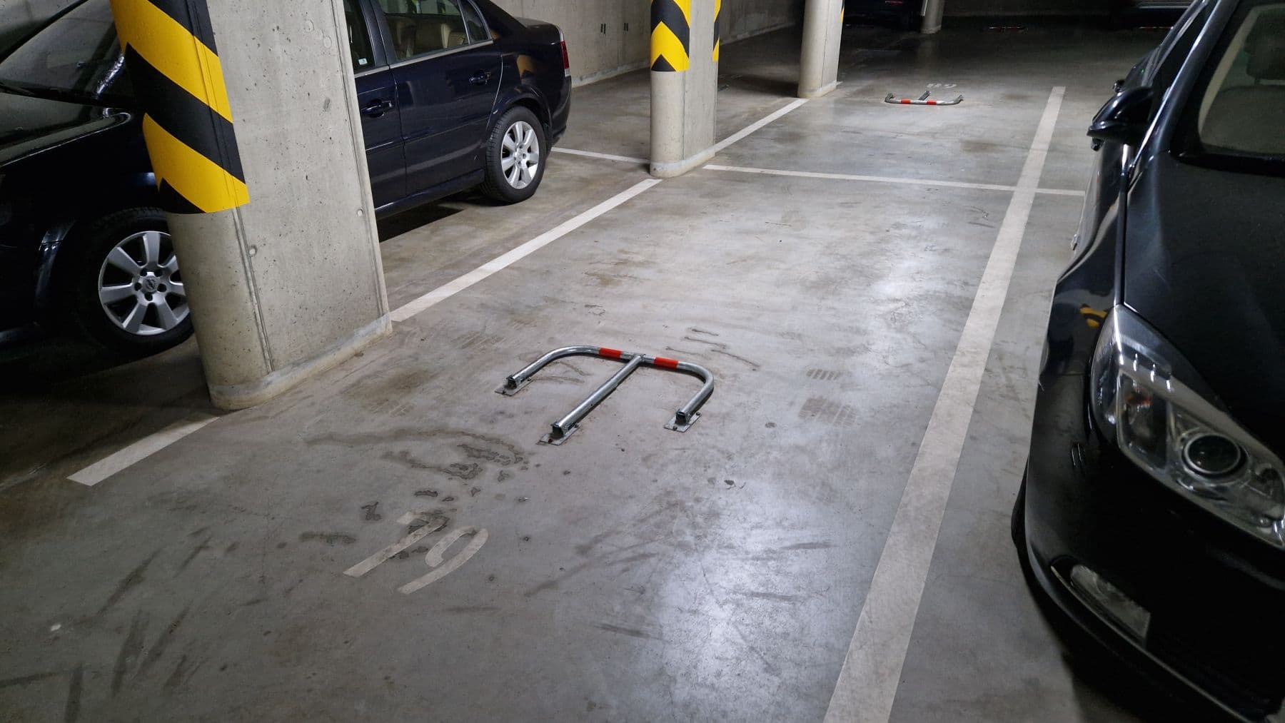 Pronájem garáže 13 m², Olgy Havlové, Praha, Praha Pronájem garáže 13 m², Olgy Havlové, Praha, Praha