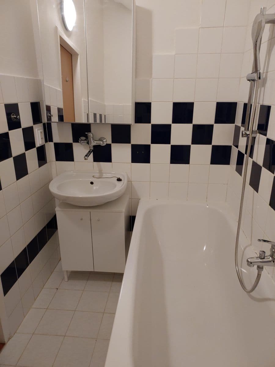 Pronájem bytu 2+1 51 m², Krásova, Praha, Praha Pronájem bytu 2+1 51 m², Krásova, Praha, Praha
