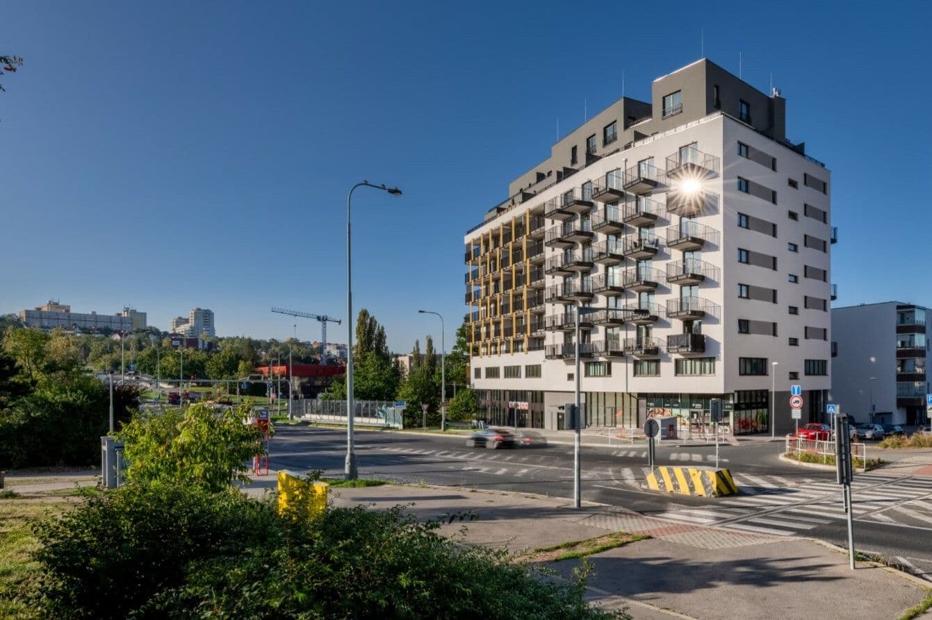 Pronájem bytu 1+kk 45 m², Československého exilu, Praha, Praha Pronájem bytu 1+kk 45 m², Československého exilu, Praha, Praha