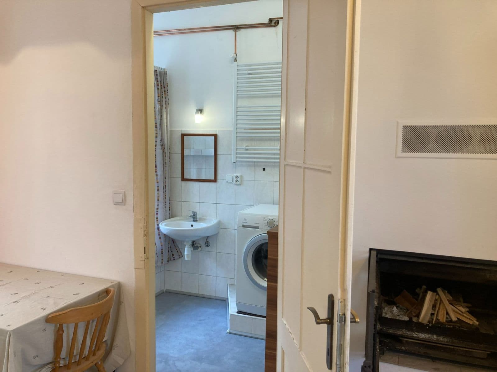 Pronájem bytu Garsoniéra 35 m², Emilie Floriánové, Jablonec nad Nisou, Liberecký kraj Pronájem bytu Garsoniéra 35 m², Emilie Floriánové, Jablonec nad Nisou, Liberecký kraj