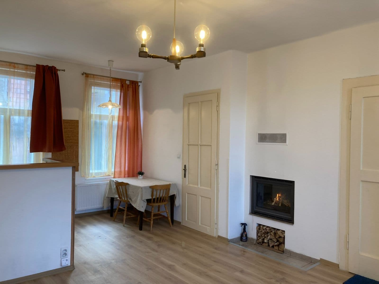 Pronájem bytu Garsoniéra 35 m², Emilie Floriánové, Jablonec nad Nisou, Liberecký kraj Pronájem bytu Garsoniéra 35 m², Emilie Floriánové, Jablonec nad Nisou, Liberecký kraj