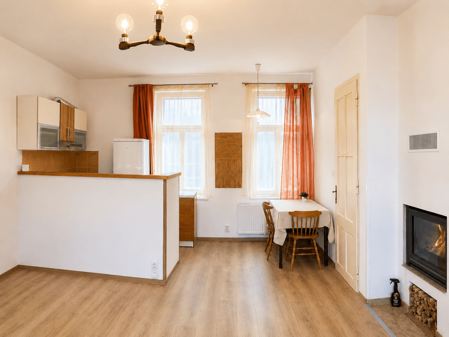 Pronájem bytu Garsoniéra 35 m², Emilie Floriánové, Jablonec nad Nisou, Liberecký kraj Pronájem bytu Garsoniéra 35 m², Emilie Floriánové, Jablonec nad Nisou, Liberecký kraj