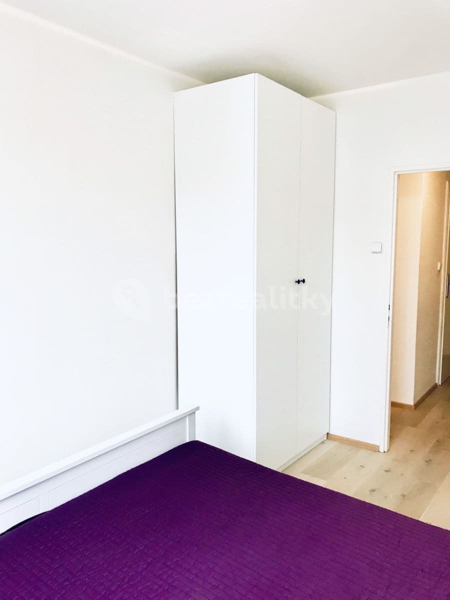 Pronájem bytu 2+kk 42 m², Křenická, Praha, Praha Pronájem bytu 2+kk 42 m², Křenická, Praha, Praha