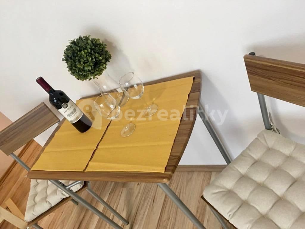 Pronájem bytu 1+kk 30 m², Za černým mostem, Praha, Praha Pronájem bytu 1+kk 30 m², Za černým mostem, Praha, Praha