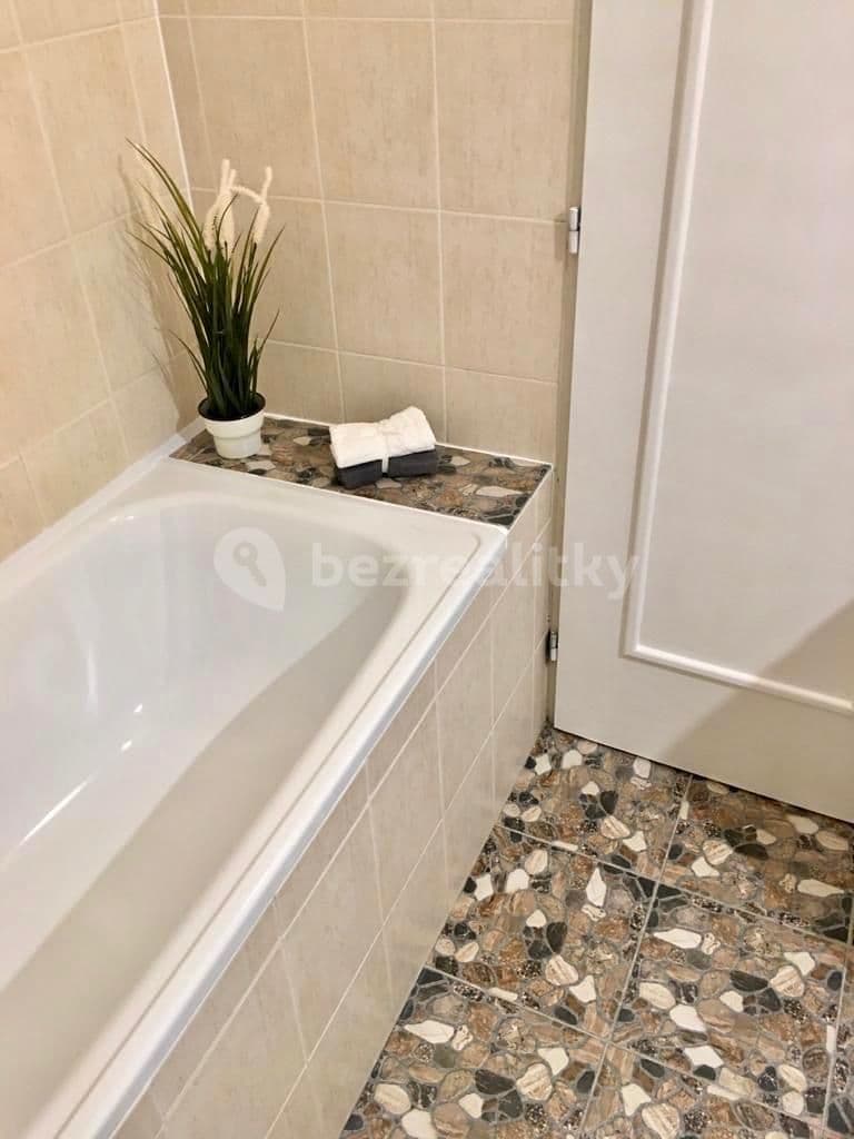 Pronájem bytu 1+kk 30 m², Za černým mostem, Praha, Praha Pronájem bytu 1+kk 30 m², Za černým mostem, Praha, Praha
