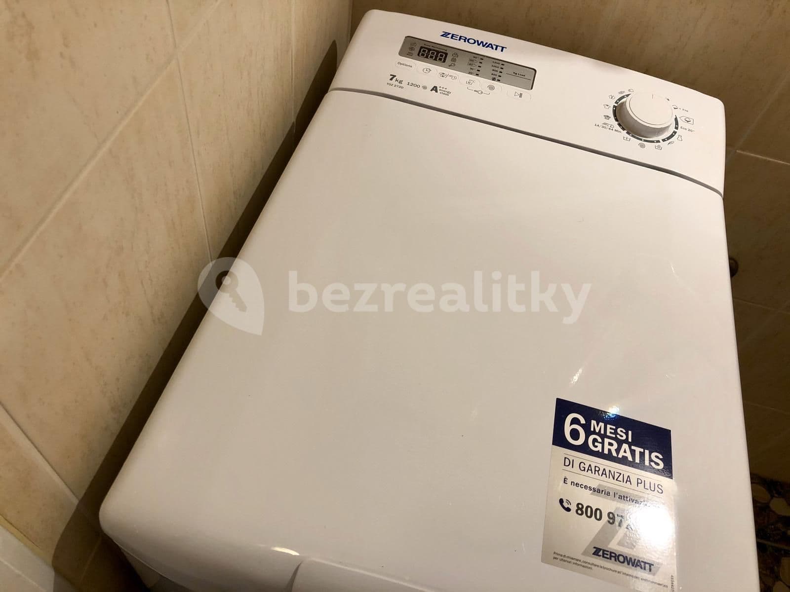 Pronájem bytu 1+kk 30 m², Za černým mostem, Praha, Praha Pronájem bytu 1+kk 30 m², Za černým mostem, Praha, Praha