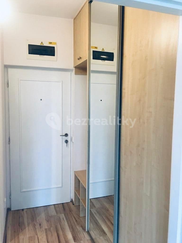 Pronájem bytu 1+kk 30 m², Za černým mostem, Praha, Praha Pronájem bytu 1+kk 30 m², Za černým mostem, Praha, Praha