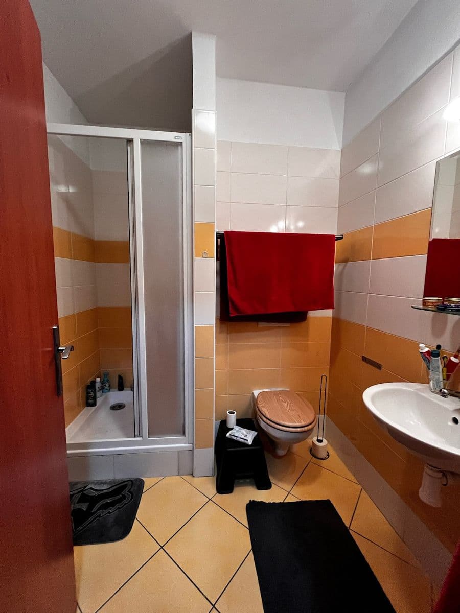 Pronájem bytu 1+kk 34 m², Dr. Vrbenského, Kladno, Středočeský kraj Pronájem bytu 1+kk 34 m², Dr. Vrbenského, Kladno, Středočeský kraj