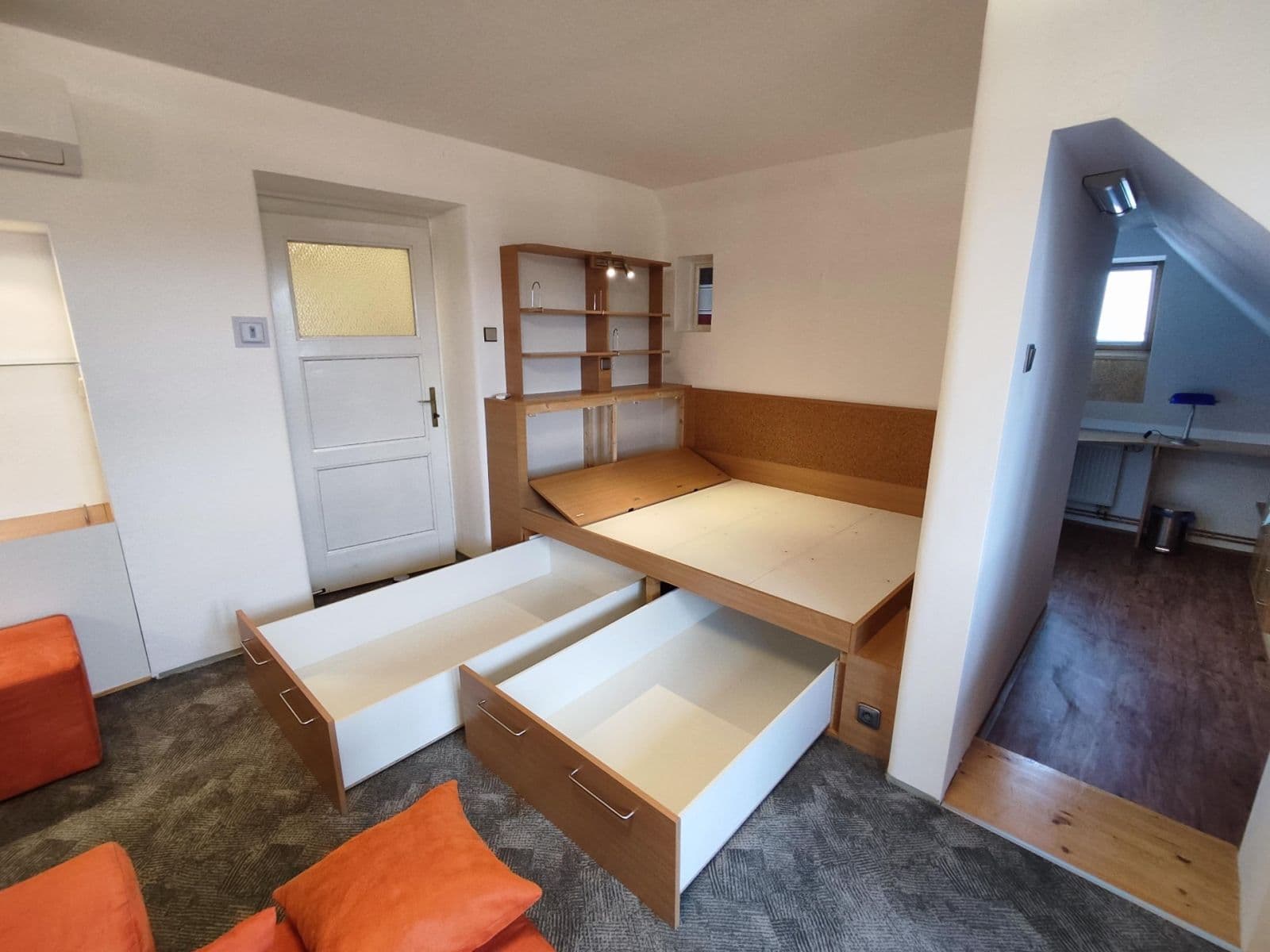 Pronájem bytu 2+1 50 m², U První Baterie, Praha, Praha Pronájem bytu 2+1 50 m², U První Baterie, Praha, Praha