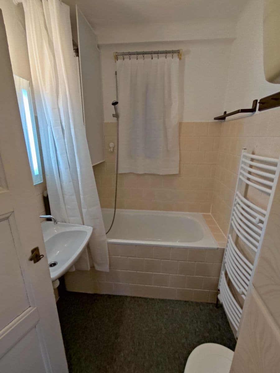 Pronájem bytu 2+1 50 m², U První Baterie, Praha, Praha Pronájem bytu 2+1 50 m², U První Baterie, Praha, Praha