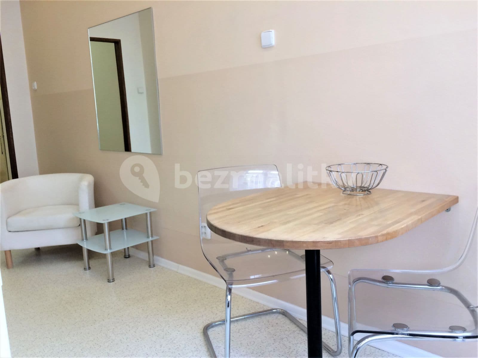 Pronájem bytu Garsoniéra 25 m², Biskupcova, Praha, Praha Pronájem bytu Garsoniéra 25 m², Biskupcova, Praha, Praha