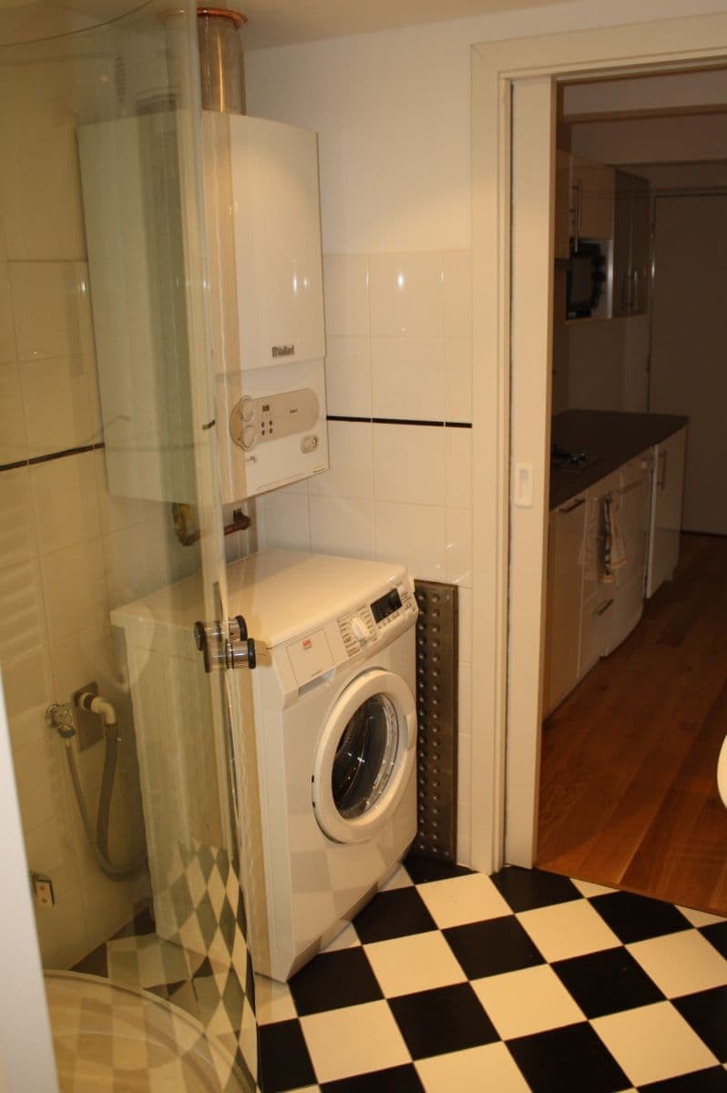 Pronájem bytu 2+kk 35 m², Jugoslávských partyzánů, Praha, Praha Pronájem bytu 2+kk 35 m², Jugoslávských partyzánů, Praha, Praha