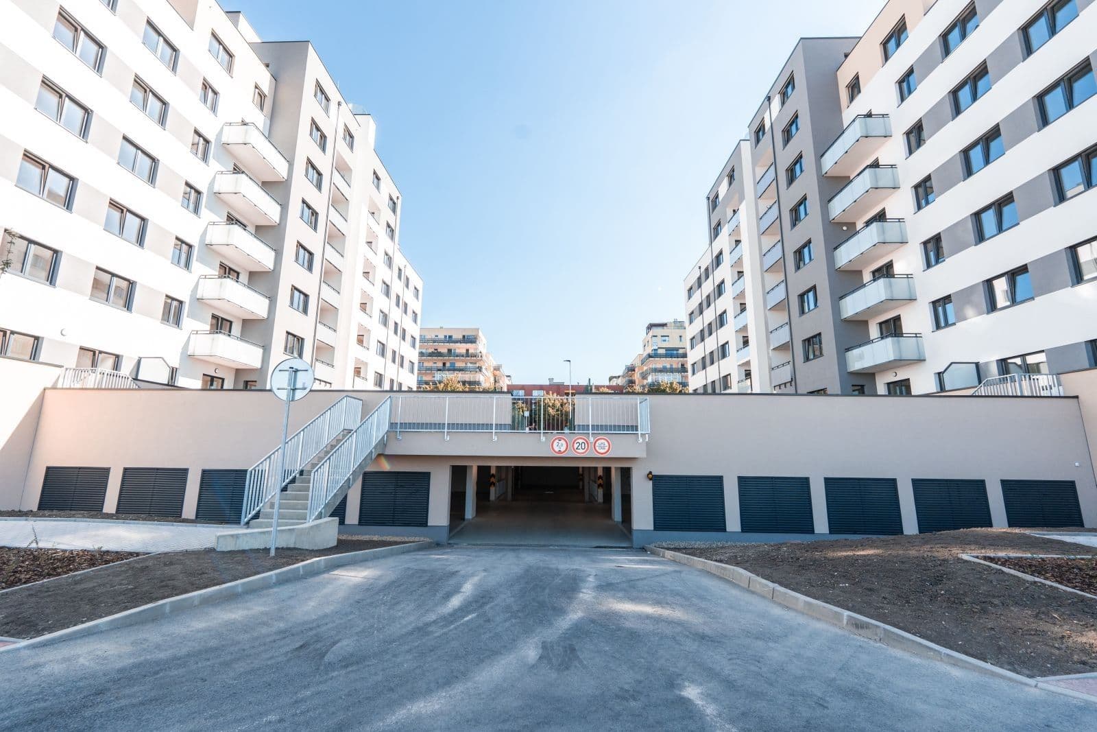 Pronájem bytu 1+kk 35 m², Miloše Havla, Praha, Praha Pronájem bytu 1+kk 35 m², Miloše Havla, Praha, Praha