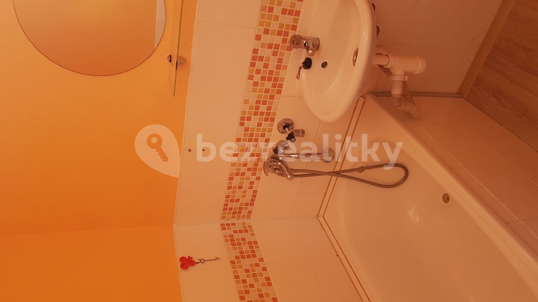 Pronájem bytu 2+1 44 m², F. S. Tůmy, Orlová, Moravskoslezský kraj Pronájem bytu 2+1 44 m², F. S. Tůmy, Orlová, Moravskoslezský kraj