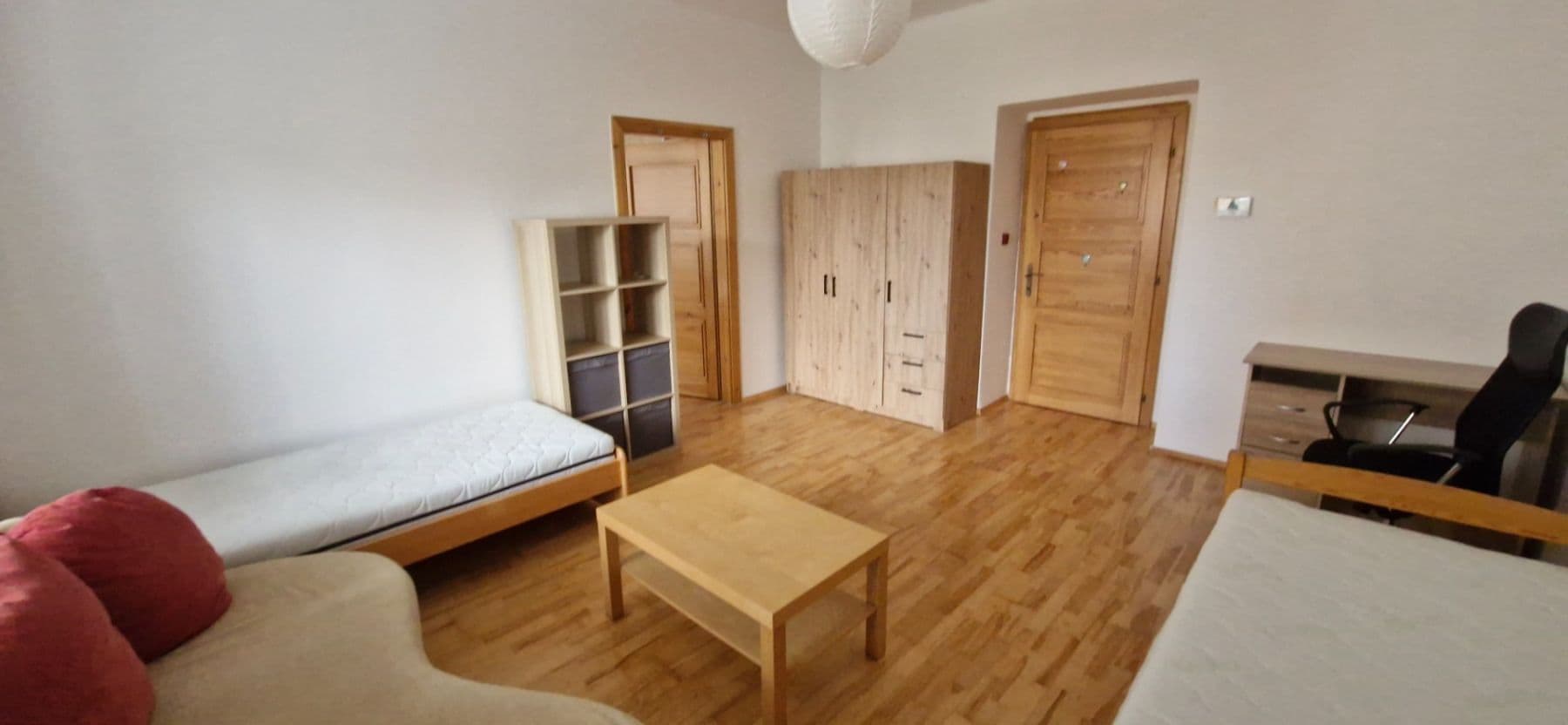 Pronájem bytu 2+1 68 m², Kpt. Nálepky, Olomouc, Olomoucký kraj Pronájem bytu 2+1 68 m², Kpt. Nálepky, Olomouc, Olomoucký kraj