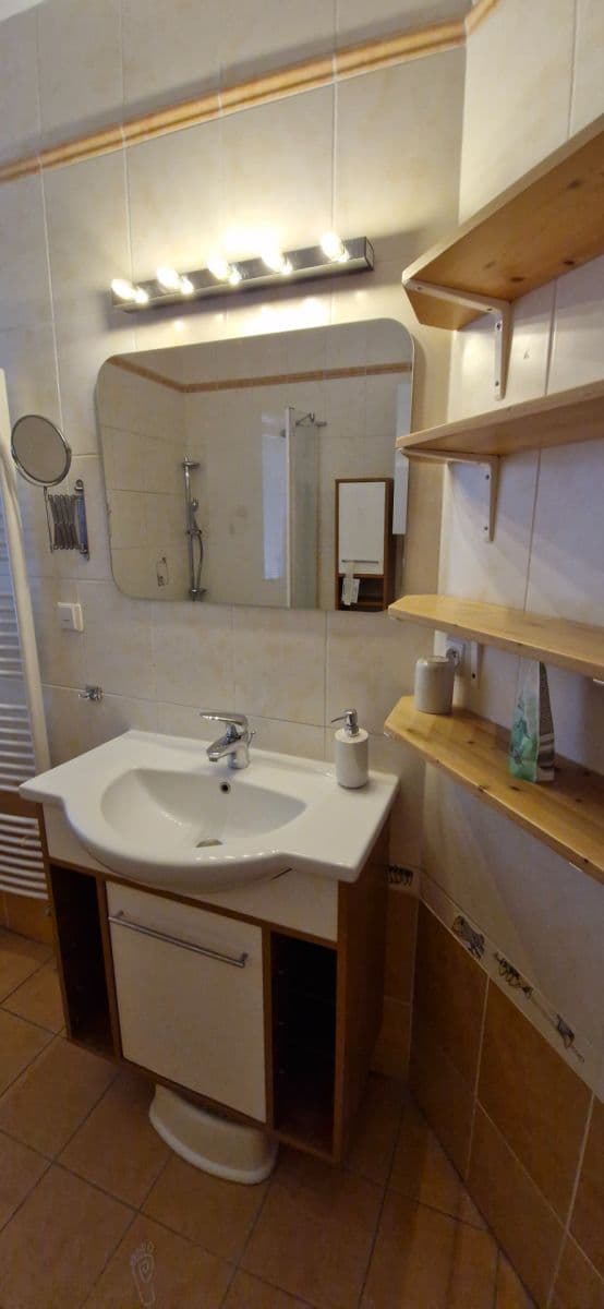 Pronájem bytu 2+1 68 m², Kpt. Nálepky, Olomouc, Olomoucký kraj Pronájem bytu 2+1 68 m², Kpt. Nálepky, Olomouc, Olomoucký kraj