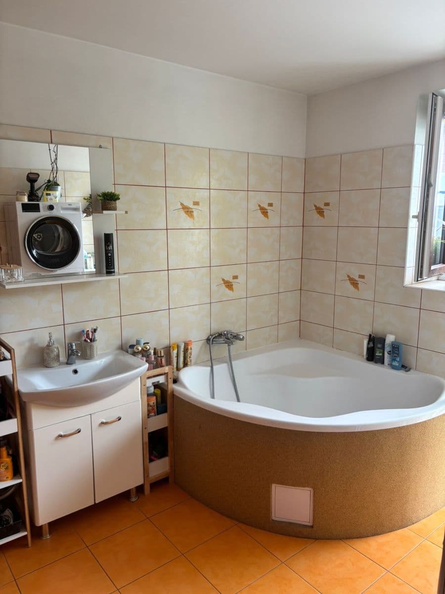 Pronájem bytu 2+kk 51 m², Průběžná, Poděbrady, Středočeský kraj Pronájem bytu 2+kk 51 m², Průběžná, Poděbrady, Středočeský kraj
