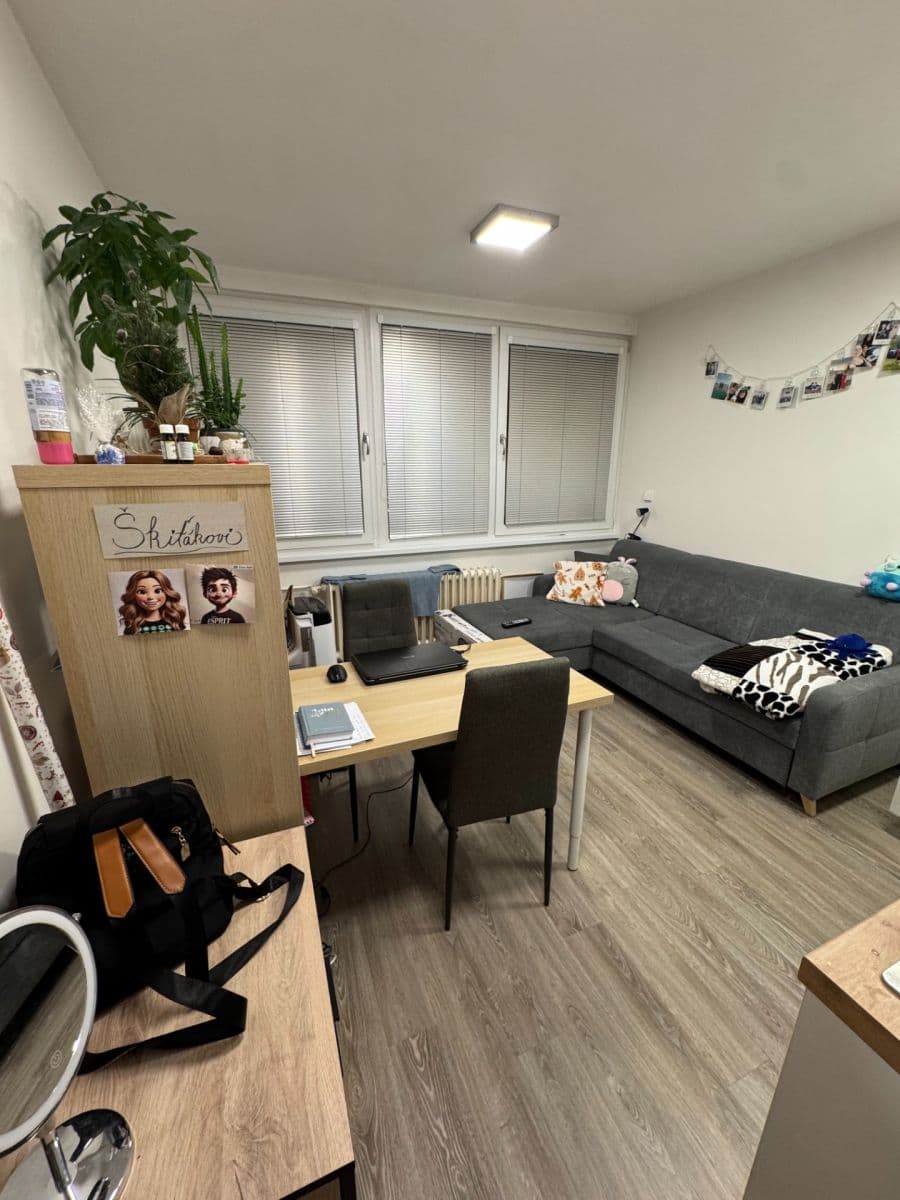 Pronájem bytu 2+kk 30 m², Hradecká, Hradec Králové, Královéhradecký kraj Pronájem bytu 2+kk 30 m², Hradecká, Hradec Králové, Královéhradecký kraj
