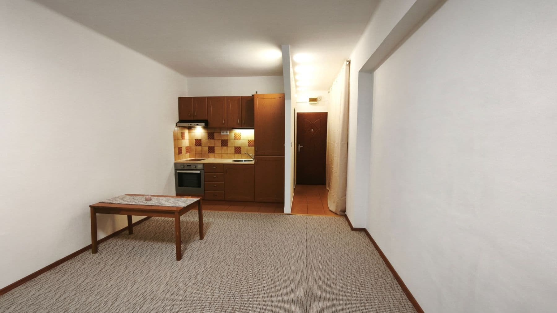 Pronájem bytu 1+kk 38 m², Kunštátská, Poděbrady, Středočeský kraj Pronájem bytu 1+kk 38 m², Kunštátská, Poděbrady, Středočeský kraj