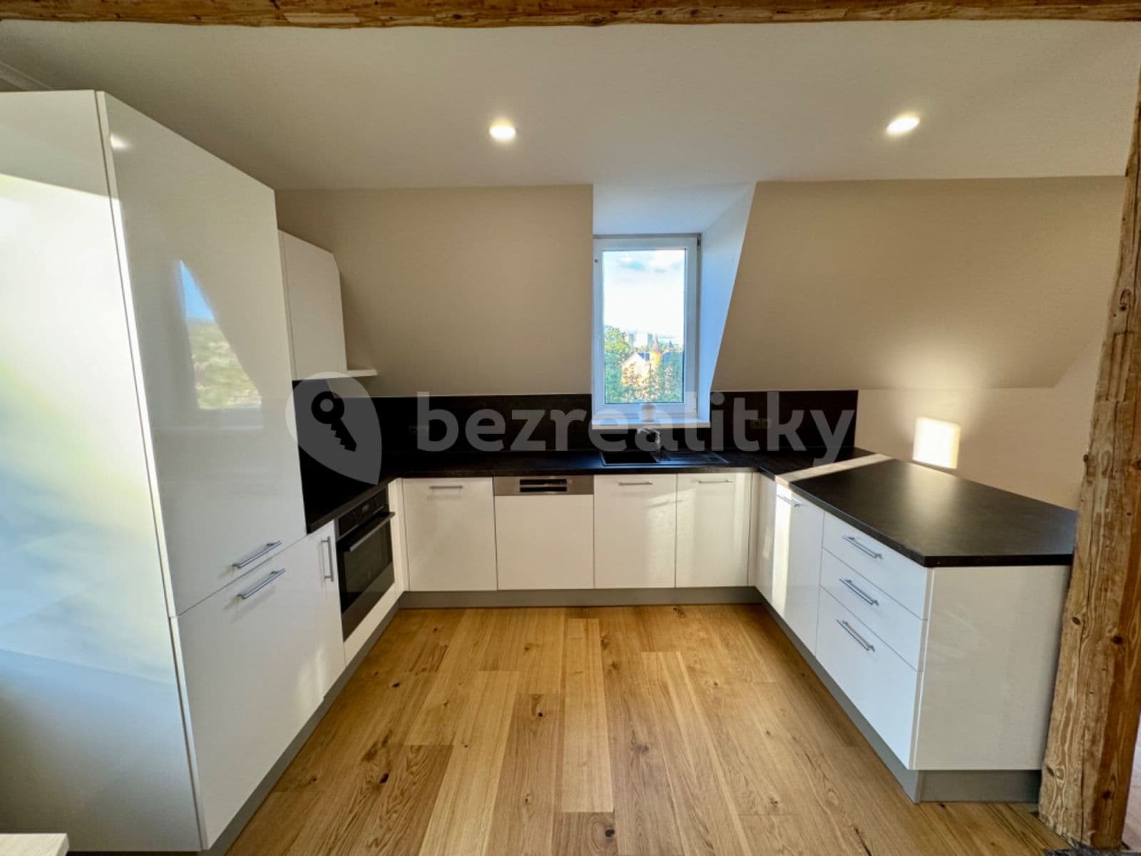 Pronájem bytu 4+kk 97 m², Smetanova, Jablonec nad Nisou, Liberecký kraj Pronájem bytu 4+kk 97 m², Smetanova, Jablonec nad Nisou, Liberecký kraj