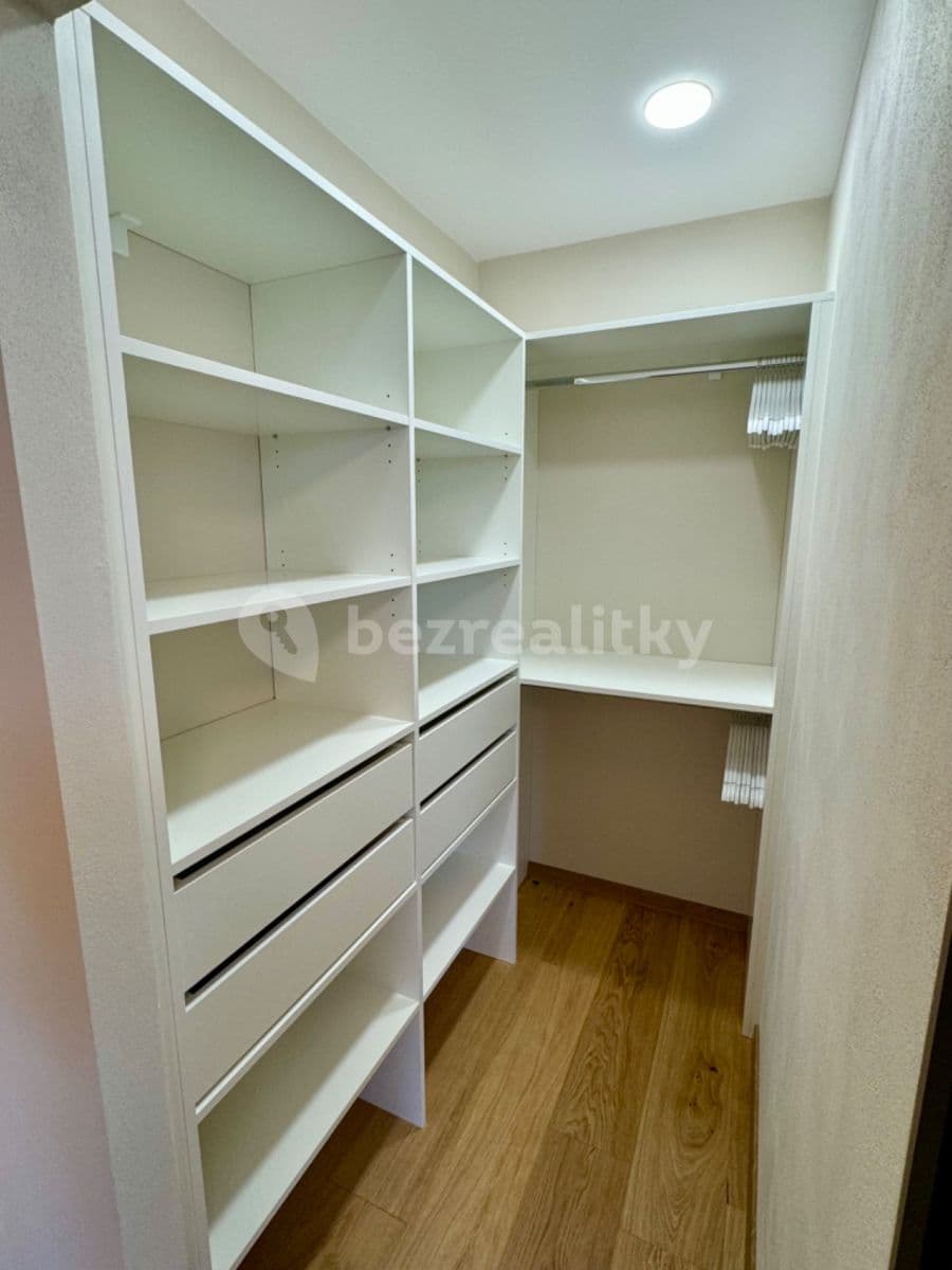 Pronájem bytu 4+kk 97 m², Smetanova, Jablonec nad Nisou, Liberecký kraj Pronájem bytu 4+kk 97 m², Smetanova, Jablonec nad Nisou, Liberecký kraj