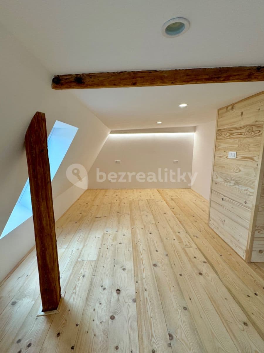 Pronájem bytu 4+kk 97 m², Smetanova, Jablonec nad Nisou, Liberecký kraj Pronájem bytu 4+kk 97 m², Smetanova, Jablonec nad Nisou, Liberecký kraj