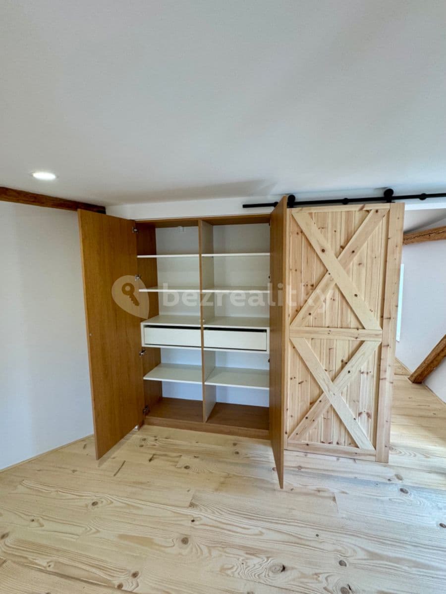 Pronájem bytu 4+kk 97 m², Smetanova, Jablonec nad Nisou, Liberecký kraj Pronájem bytu 4+kk 97 m², Smetanova, Jablonec nad Nisou, Liberecký kraj