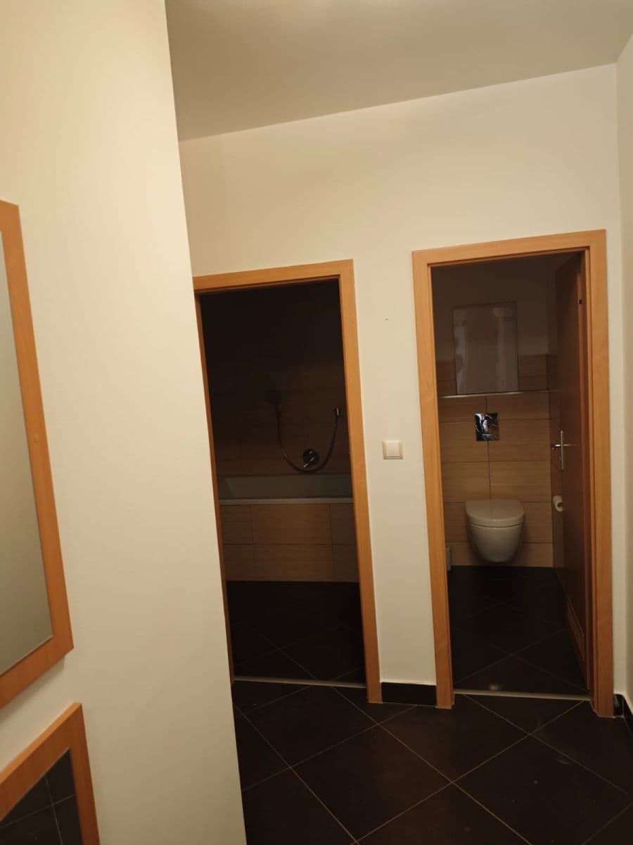 Pronájem bytu 3+kk 70 m², U Kasáren, Mladá Boleslav, Středočeský kraj Pronájem bytu 3+kk 70 m², U Kasáren, Mladá Boleslav, Středočeský kraj