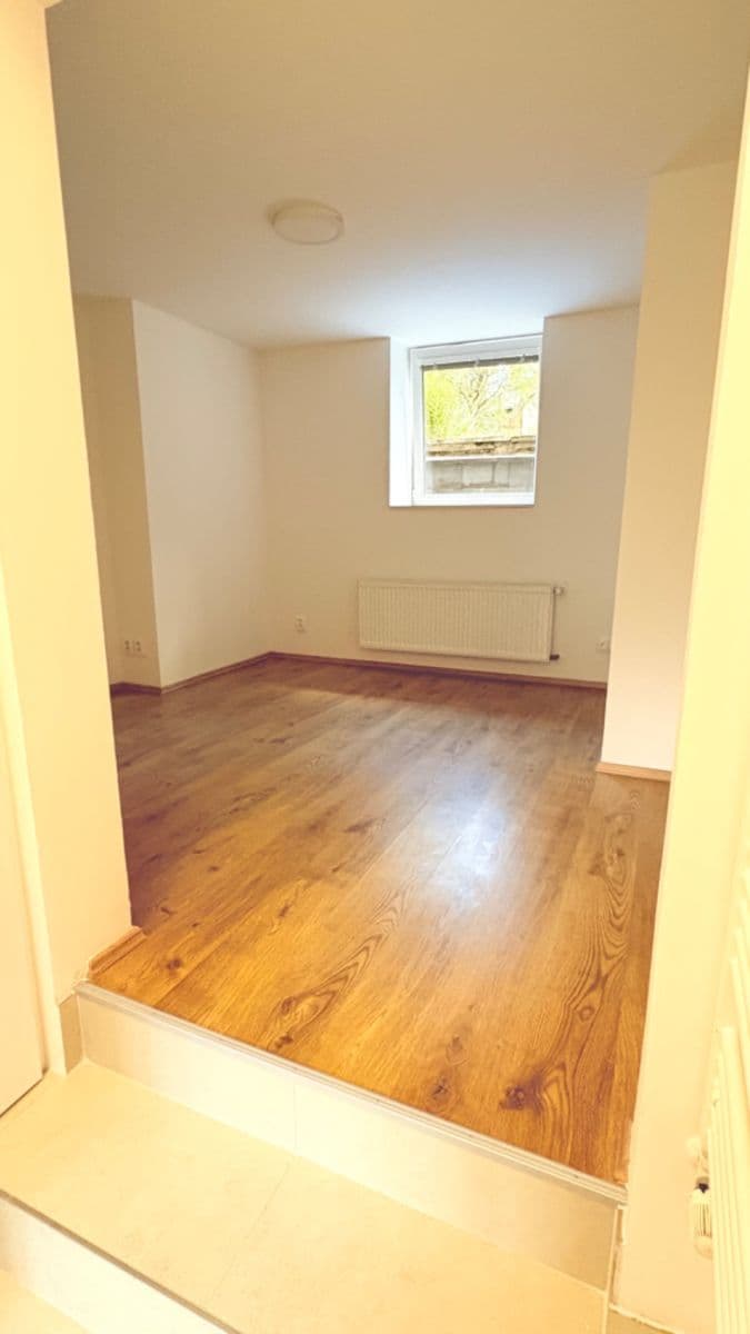Pronájem bytu 2+kk 40 m², Na Vrstvách, Praha, Praha Pronájem bytu 2+kk 40 m², Na Vrstvách, Praha, Praha