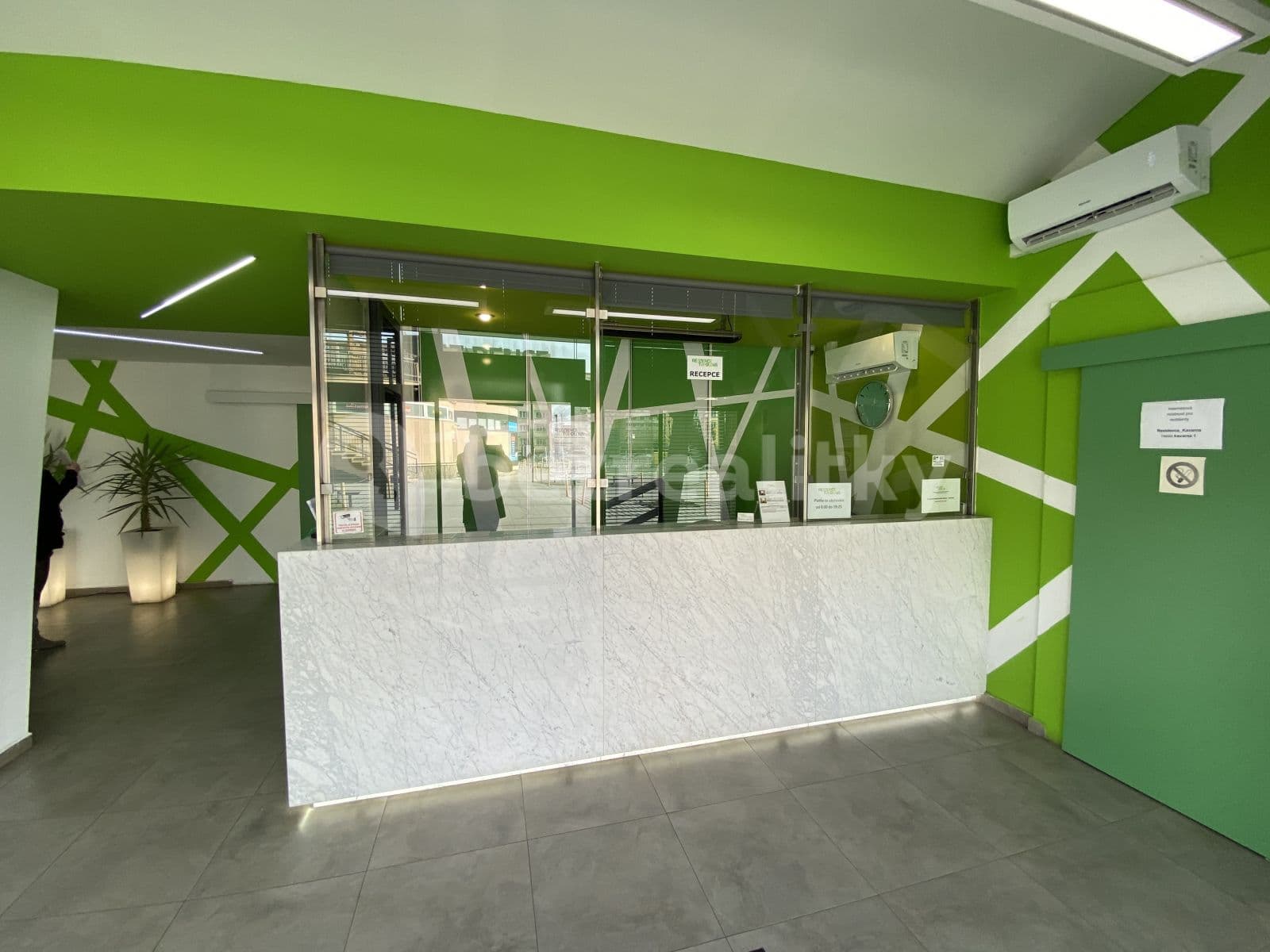 Pronájem bytu 1+kk 32 m², Topolová, Praha, Praha Pronájem bytu 1+kk 32 m², Topolová, Praha, Praha