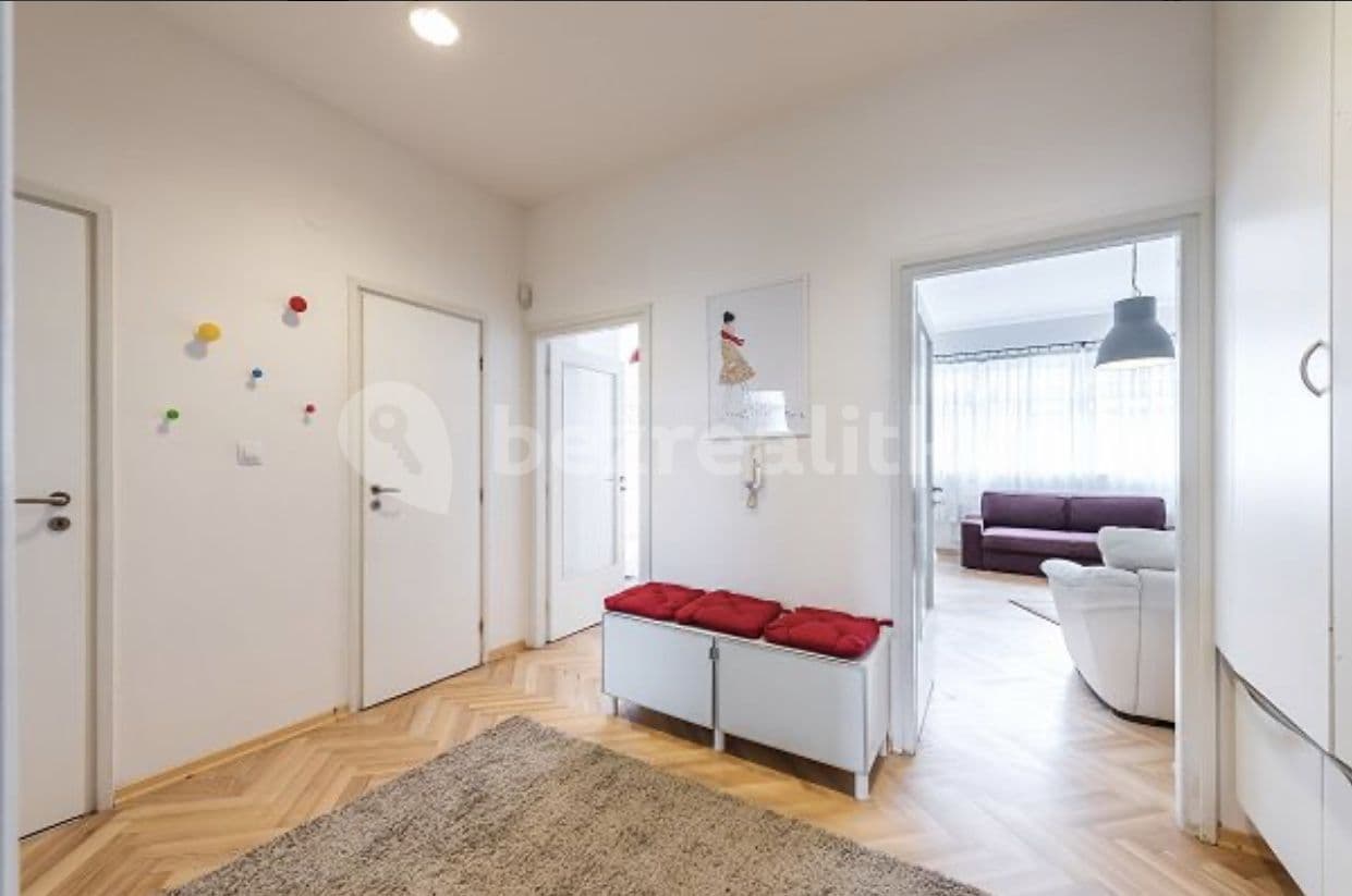 Pronájem bytu 3+1 95 m², Záhřebská, Praha, Praha Pronájem bytu 3+1 95 m², Záhřebská, Praha, Praha