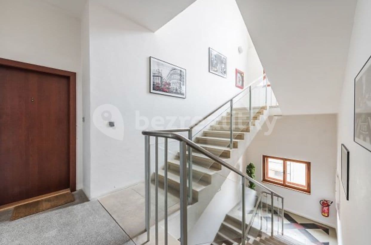 Pronájem bytu 3+1 95 m², Záhřebská, Praha, Praha Pronájem bytu 3+1 95 m², Záhřebská, Praha, Praha