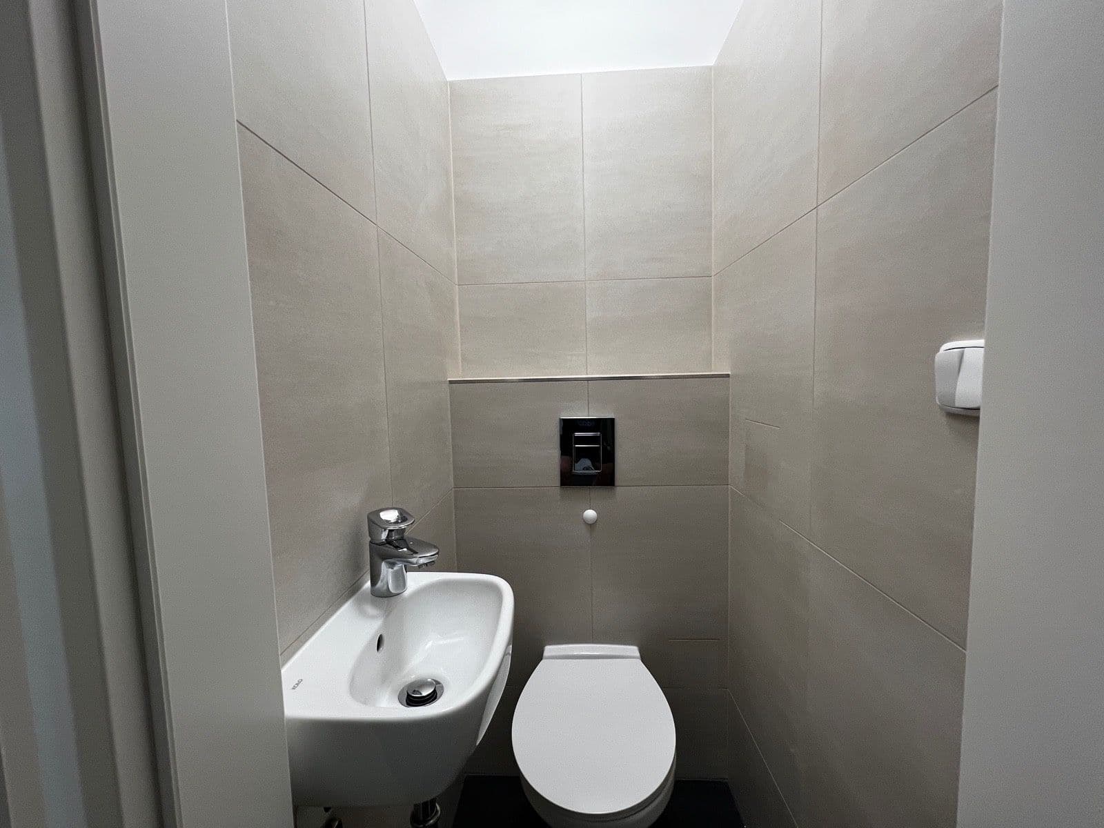 Pronájem bytu 1+kk 32 m², Omská, Praha, Praha Pronájem bytu 1+kk 32 m², Omská, Praha, Praha
