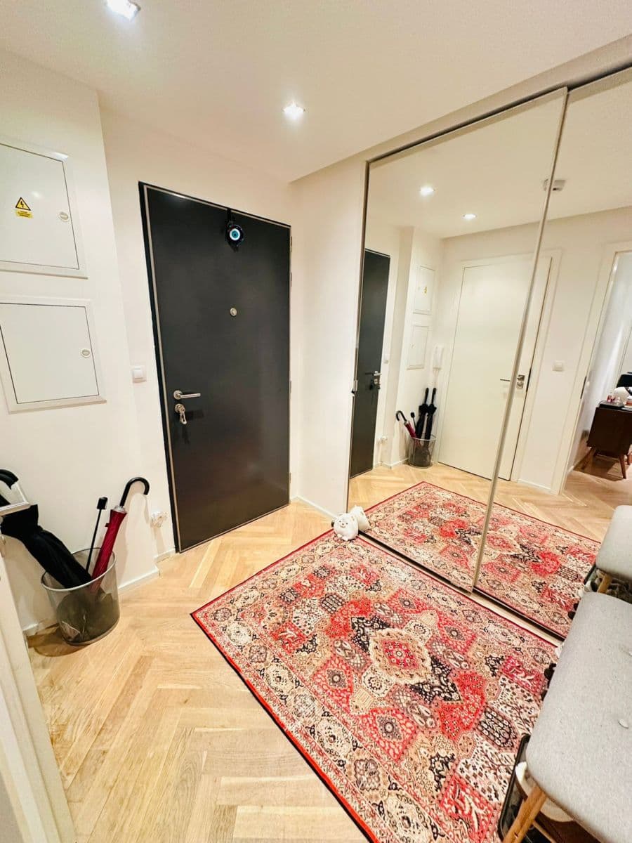 Pronájem bytu 4+kk 91 m², Kališnická, Praha, Praha Pronájem bytu 4+kk 91 m², Kališnická, Praha, Praha