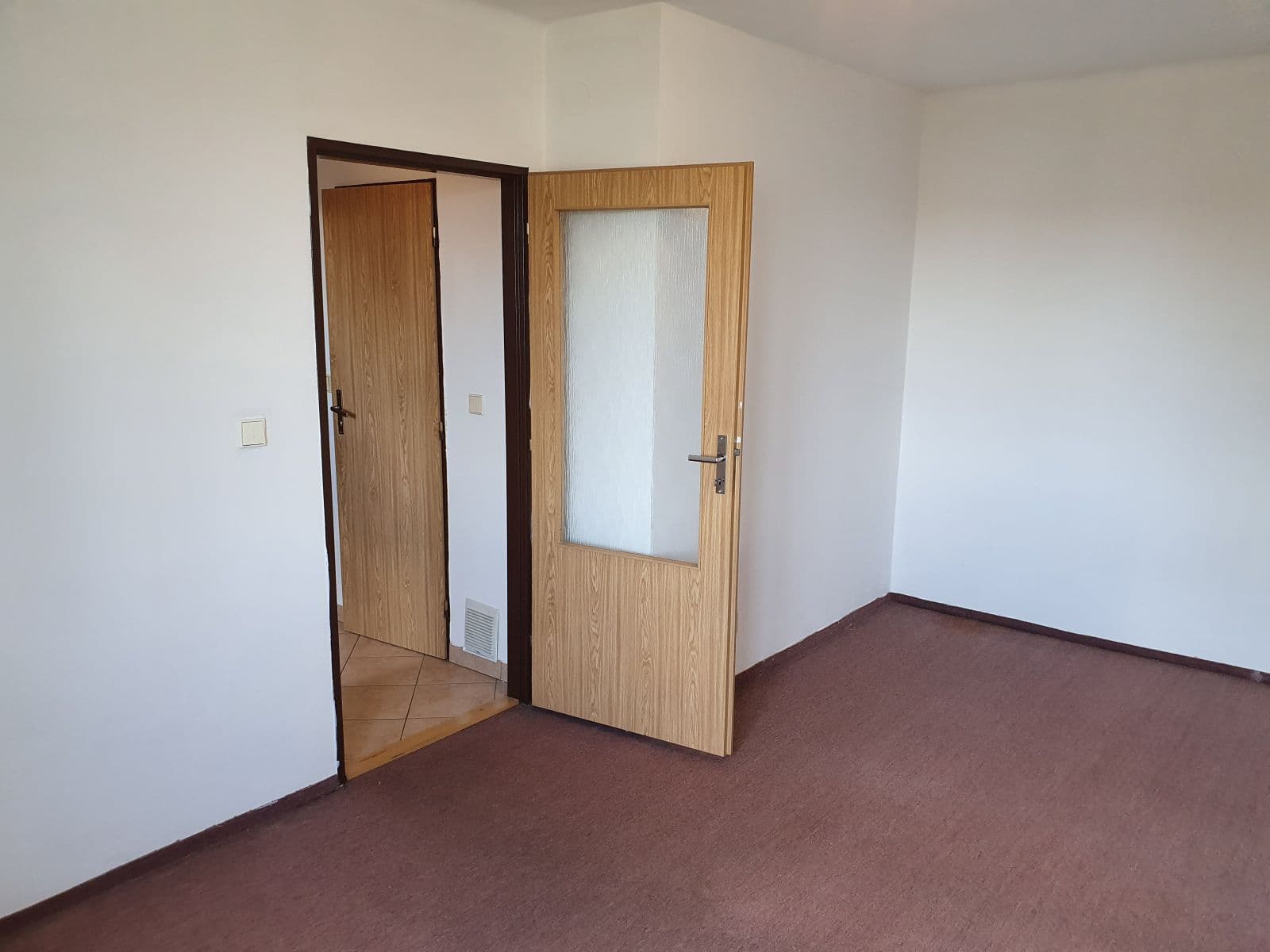 Pronájem bytu 2+kk 61 m², Politických Vězňů, Plzeň, Plzeňský kraj Pronájem bytu 2+kk 61 m², Politických Vězňů, Plzeň, Plzeňský kraj