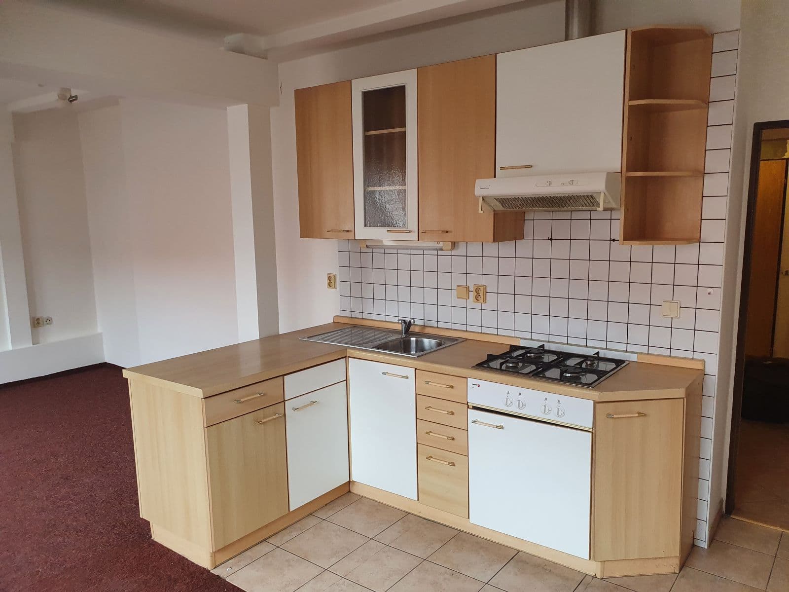 Pronájem bytu 2+kk 61 m², Politických Vězňů, Plzeň, Plzeňský kraj Pronájem bytu 2+kk 61 m², Politických Vězňů, Plzeň, Plzeňský kraj