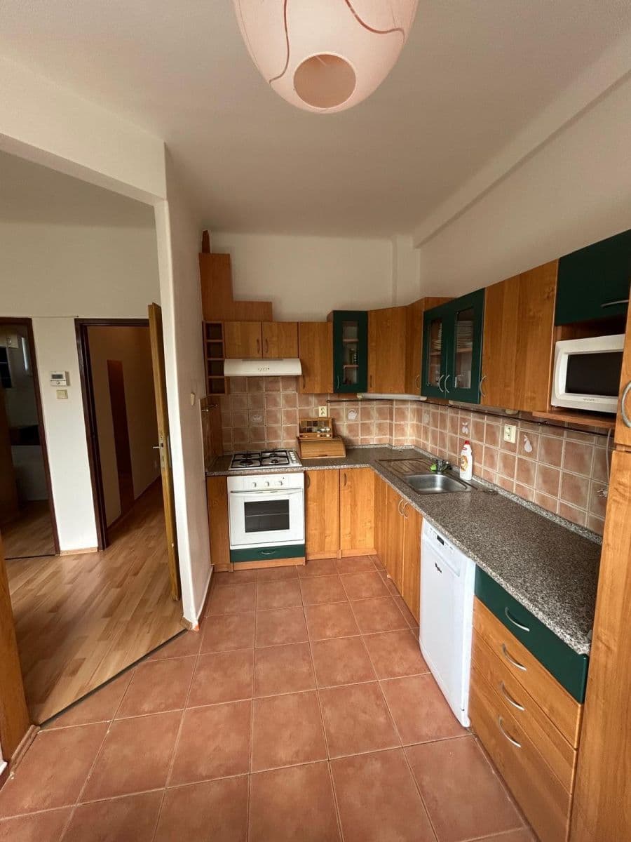 Pronájem bytu 2+kk 42 m², Humpolecká, Praha, Praha Pronájem bytu 2+kk 42 m², Humpolecká, Praha, Praha