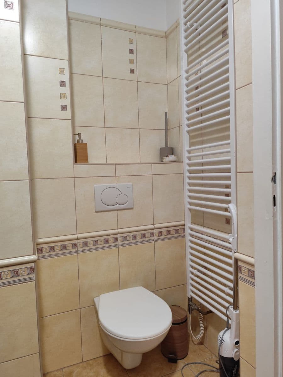 Pronájem bytu 2+kk 50 m², U Svobodárny, Praha, Praha Pronájem bytu 2+kk 50 m², U Svobodárny, Praha, Praha