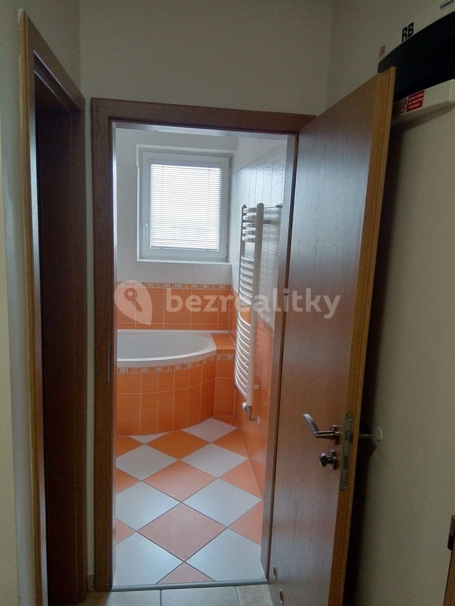 Pronájem bytu 2+kk 44 m², Komenského, Židlochovice, Jihomoravský kraj Pronájem bytu 2+kk 44 m², Komenského, Židlochovice, Jihomoravský kraj