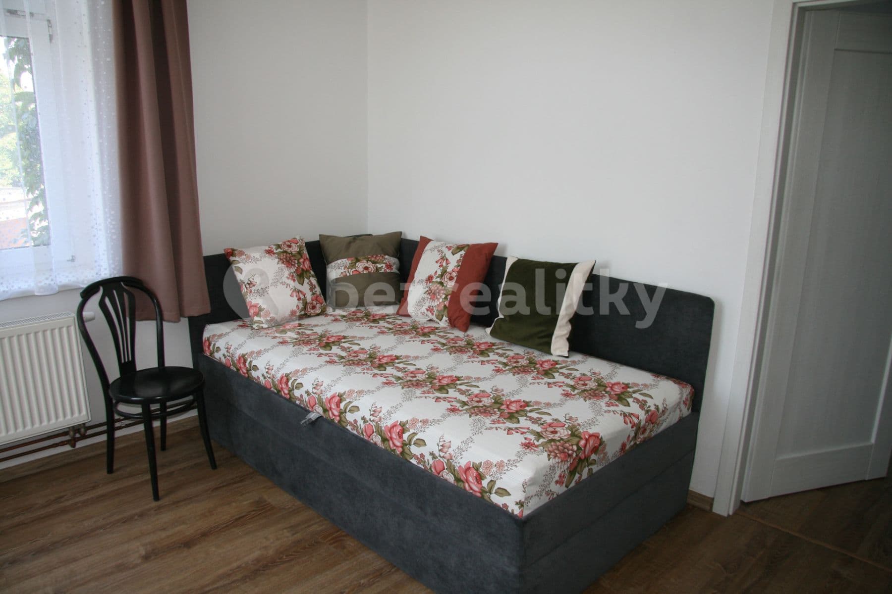 Pronájem bytu 3+1 85 m², Valdštejnská, Liberec, Liberecký kraj Pronájem bytu 3+1 85 m², Valdštejnská, Liberec, Liberecký kraj