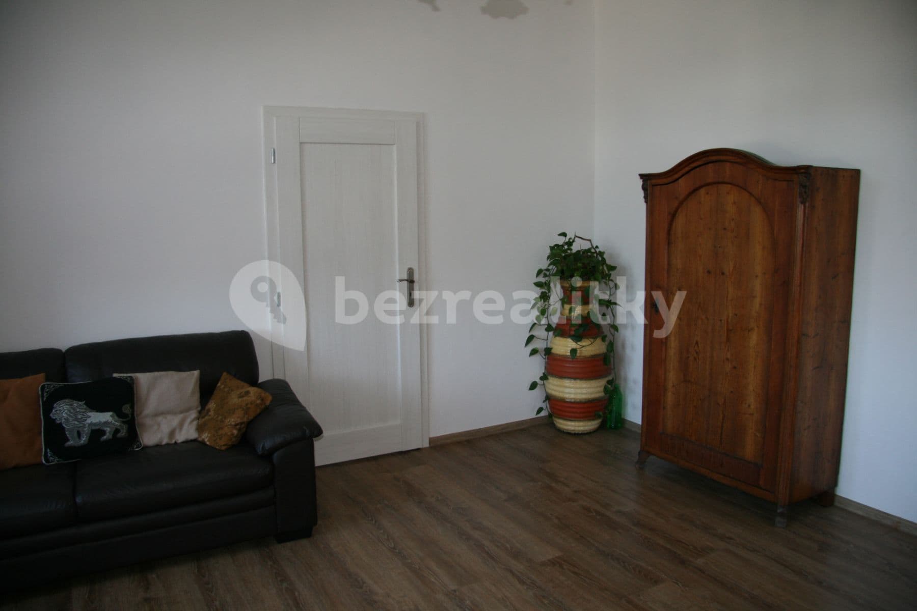 Pronájem bytu 3+1 85 m², Valdštejnská, Liberec, Liberecký kraj Pronájem bytu 3+1 85 m², Valdštejnská, Liberec, Liberecký kraj