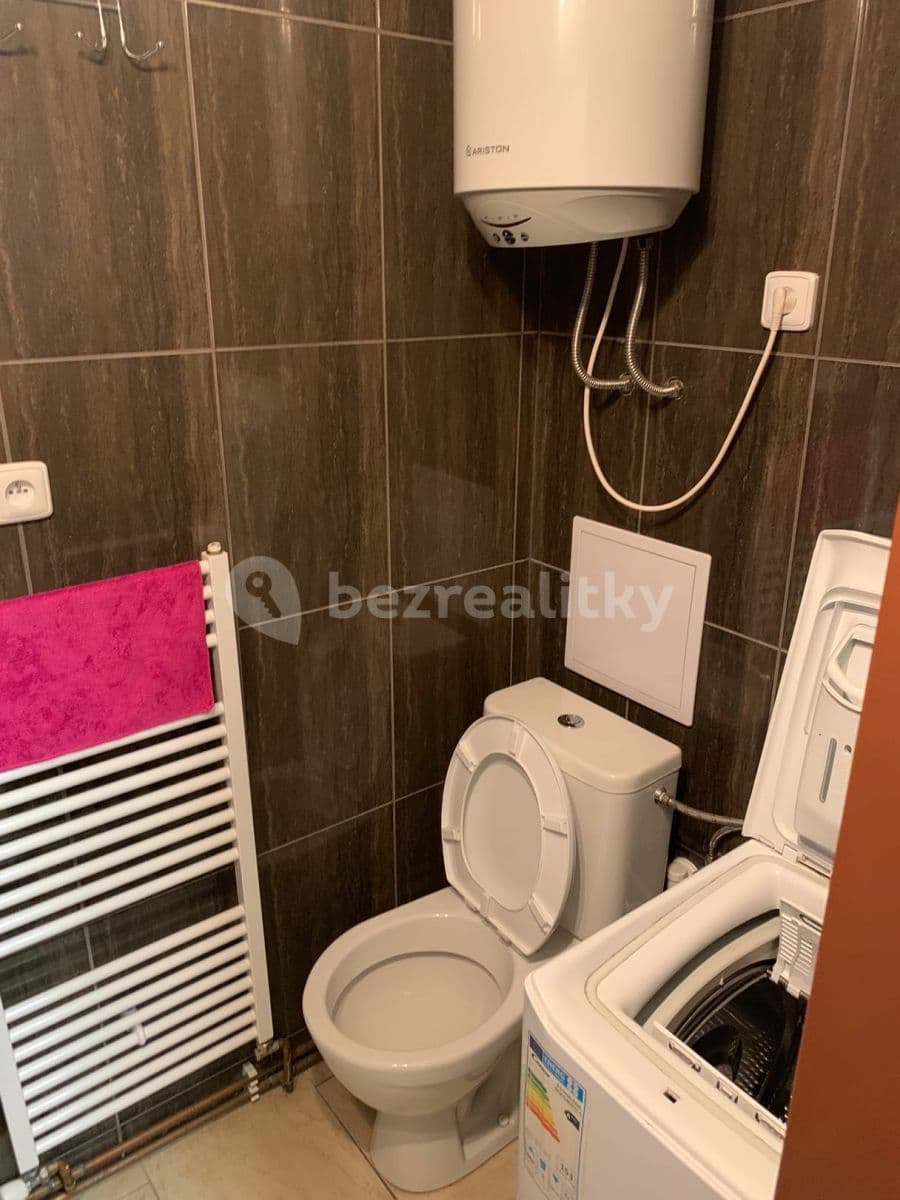 Pronájem bytu 1+1 32 m², Poděbradská, Praha, Praha Pronájem bytu 1+1 32 m², Poděbradská, Praha, Praha