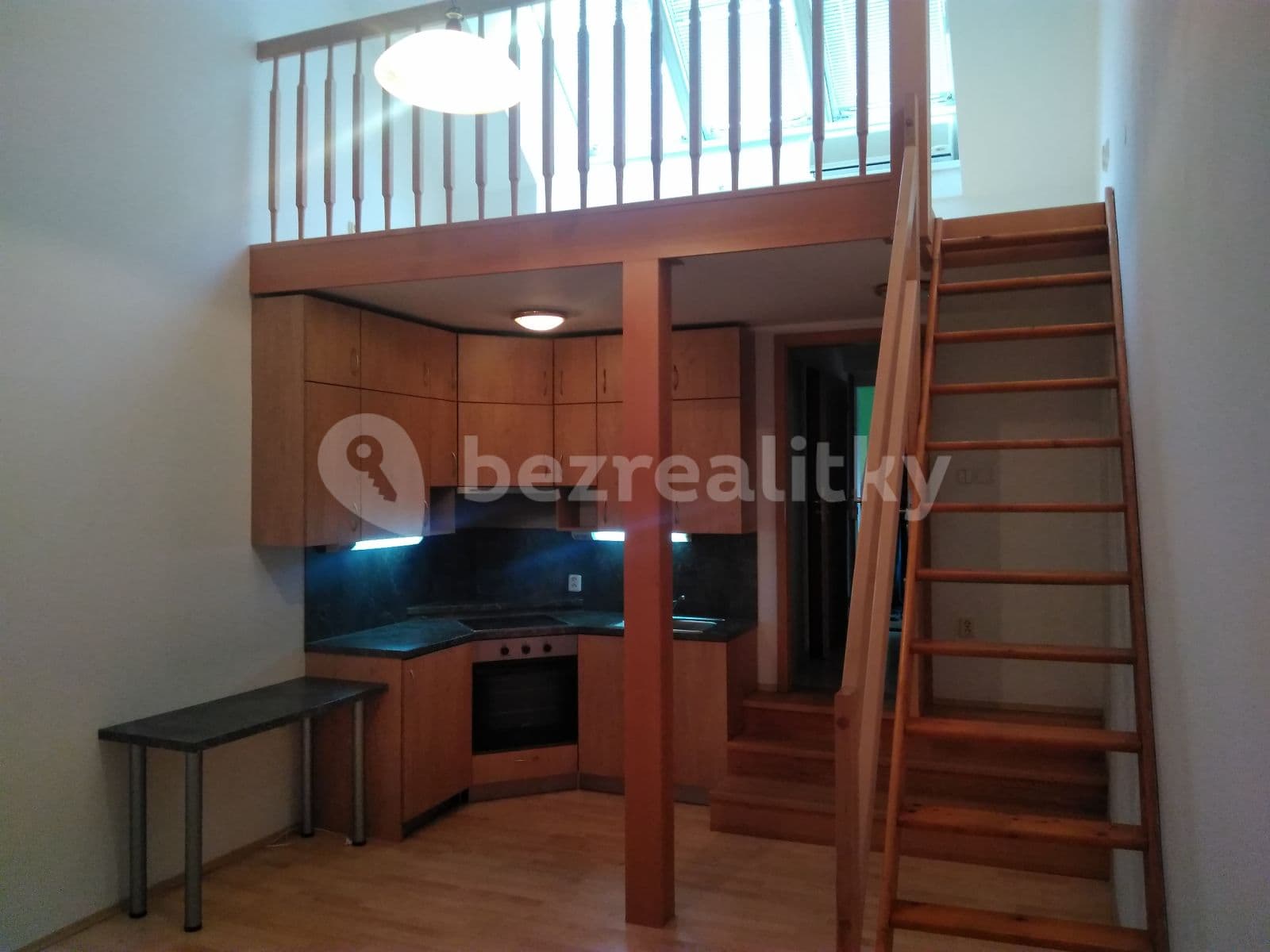 Pronájem bytu 1+kk 34 m², Štúrova, Praha, Praha Pronájem bytu 1+kk 34 m², Štúrova, Praha, Praha