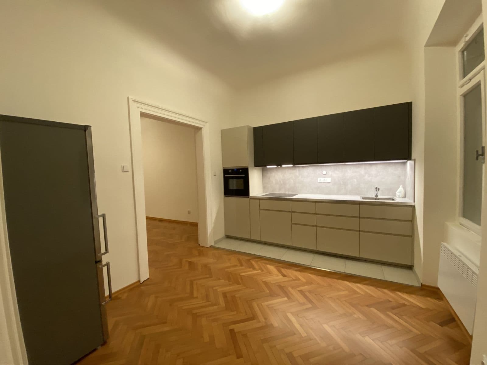 Pronájem bytu 1+1 53 m², Opatovická, Praha, Praha Pronájem bytu 1+1 53 m², Opatovická, Praha, Praha