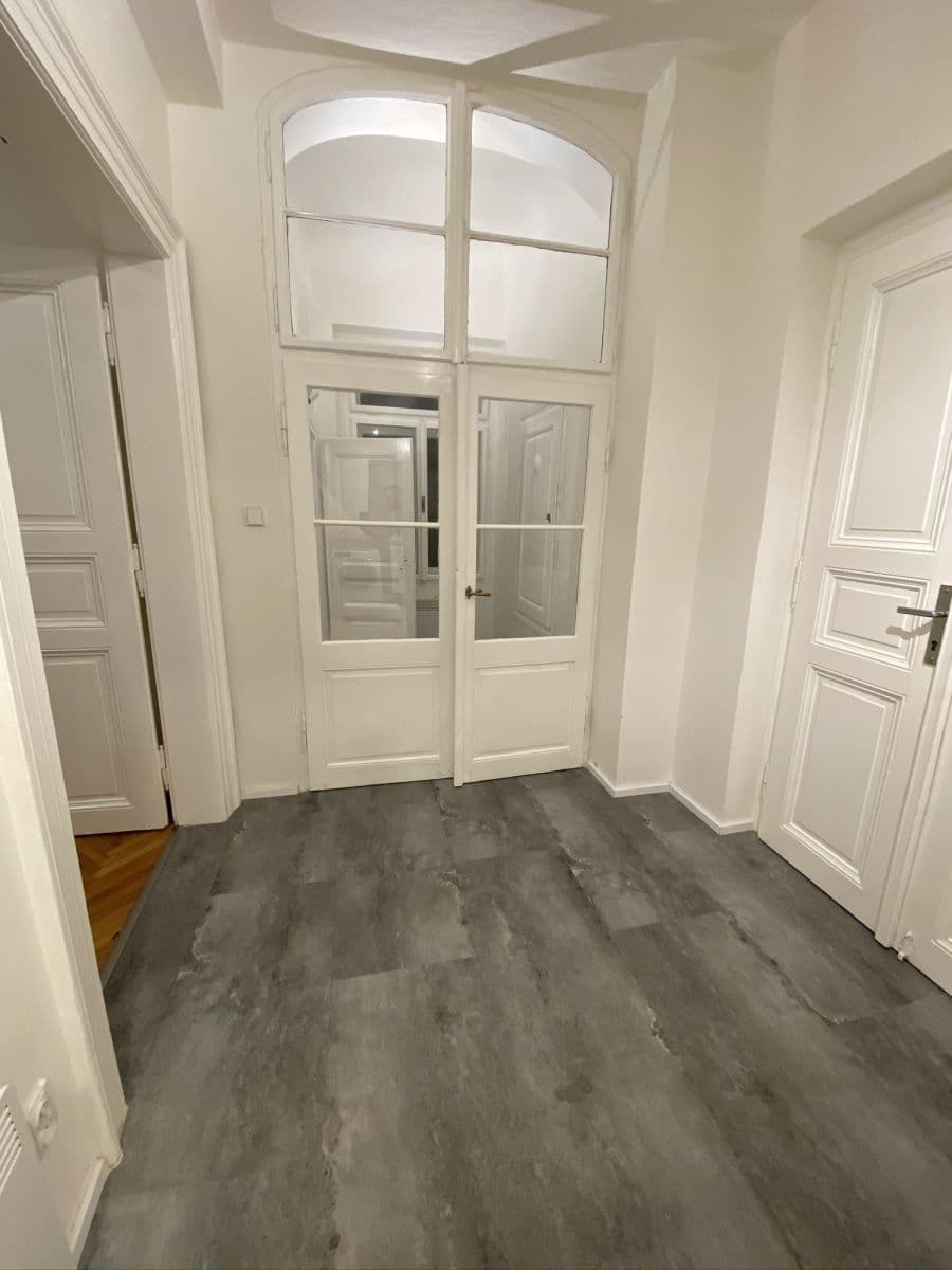 Pronájem bytu 1+1 53 m², Opatovická, Praha, Praha Pronájem bytu 1+1 53 m², Opatovická, Praha, Praha